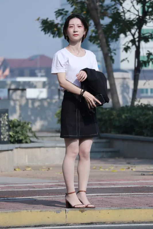 精选街拍作品|凉高肉丝美女
